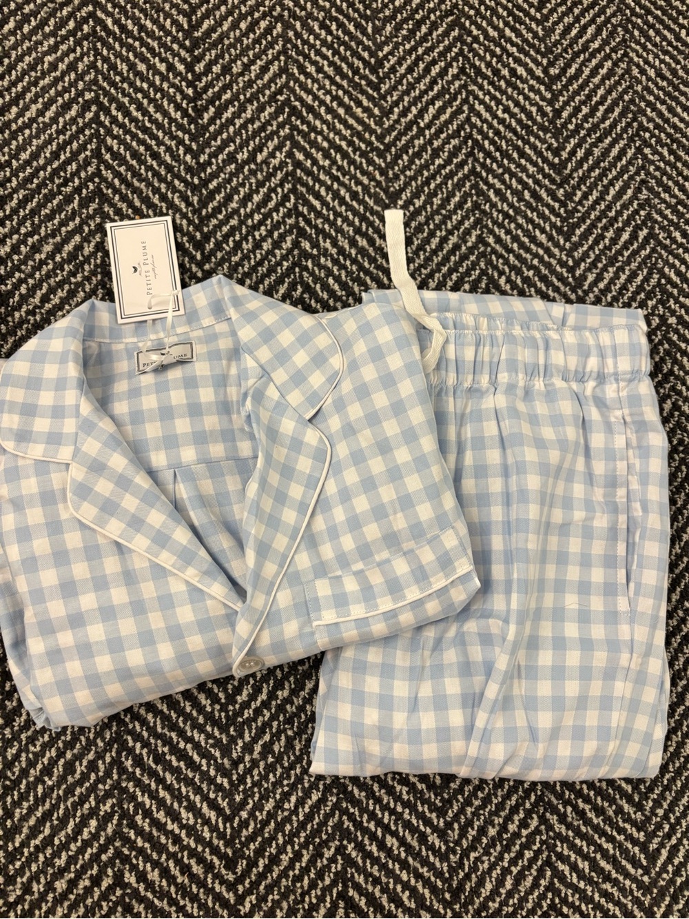 Petite Plume men’s pajama set new with tags!